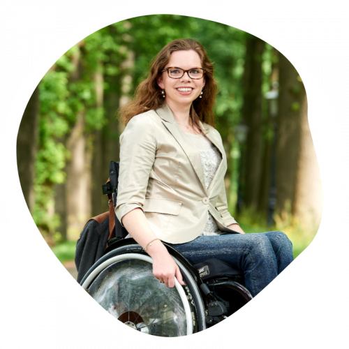 Vrouw in een rolstoel